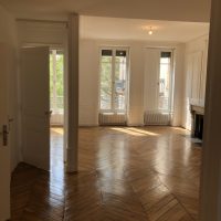 Renovation complete - place Kleber (4)